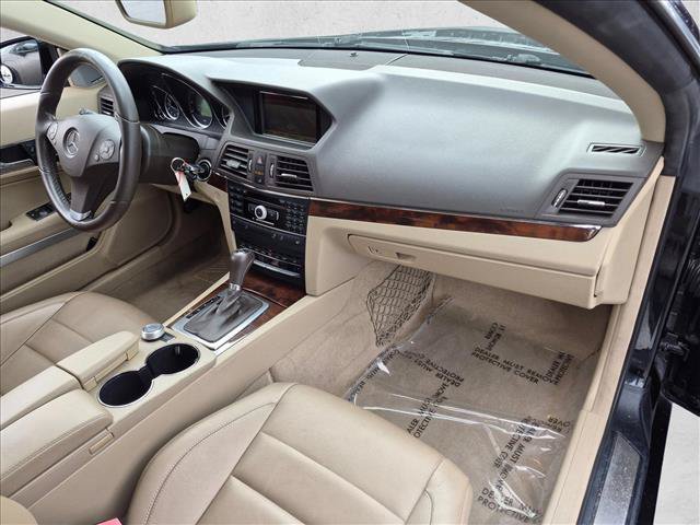 Used 2011 Mercedes-Benz E 350 Cabriolet image 16