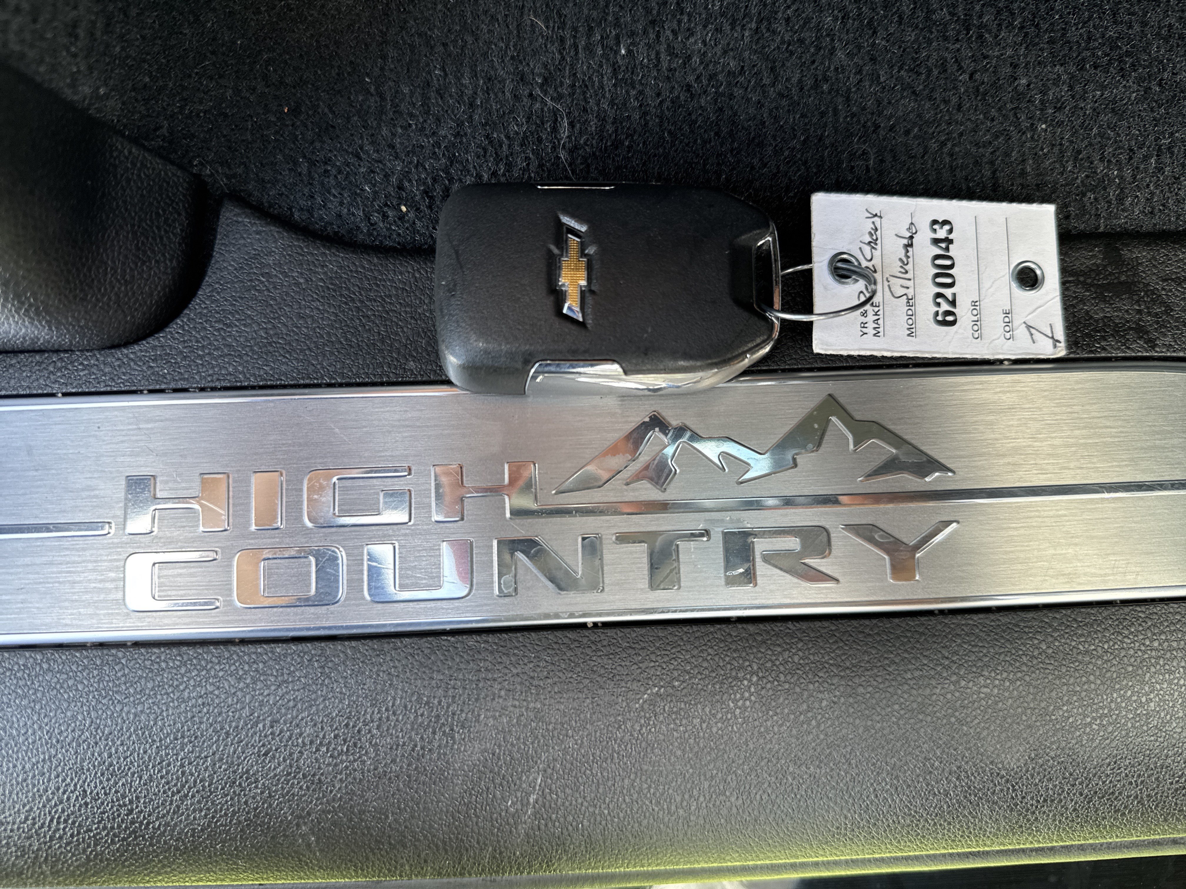 Certified 2022 Chevrolet Silverado 3500 High Country w/ Z71 Off-Road Package AWD/4WD image 23