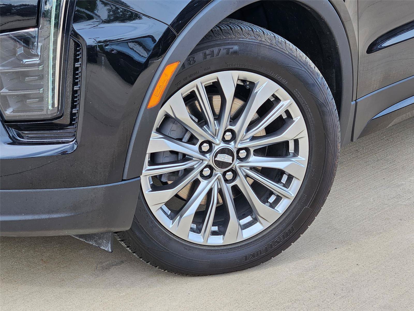Certified 2024 Cadillac XT4 Premium Luxury FWD image 7