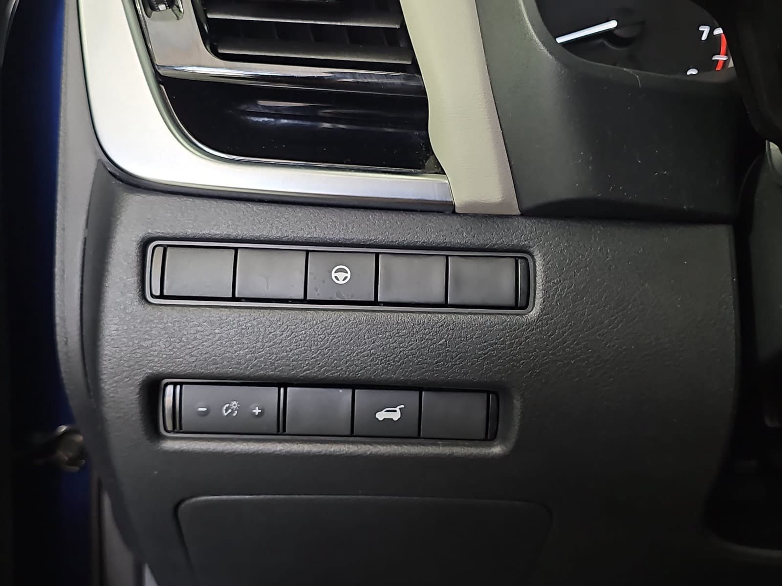Used 2023 Nissan Rogue SL w/ SL Premium Package AWD/4WD image 26