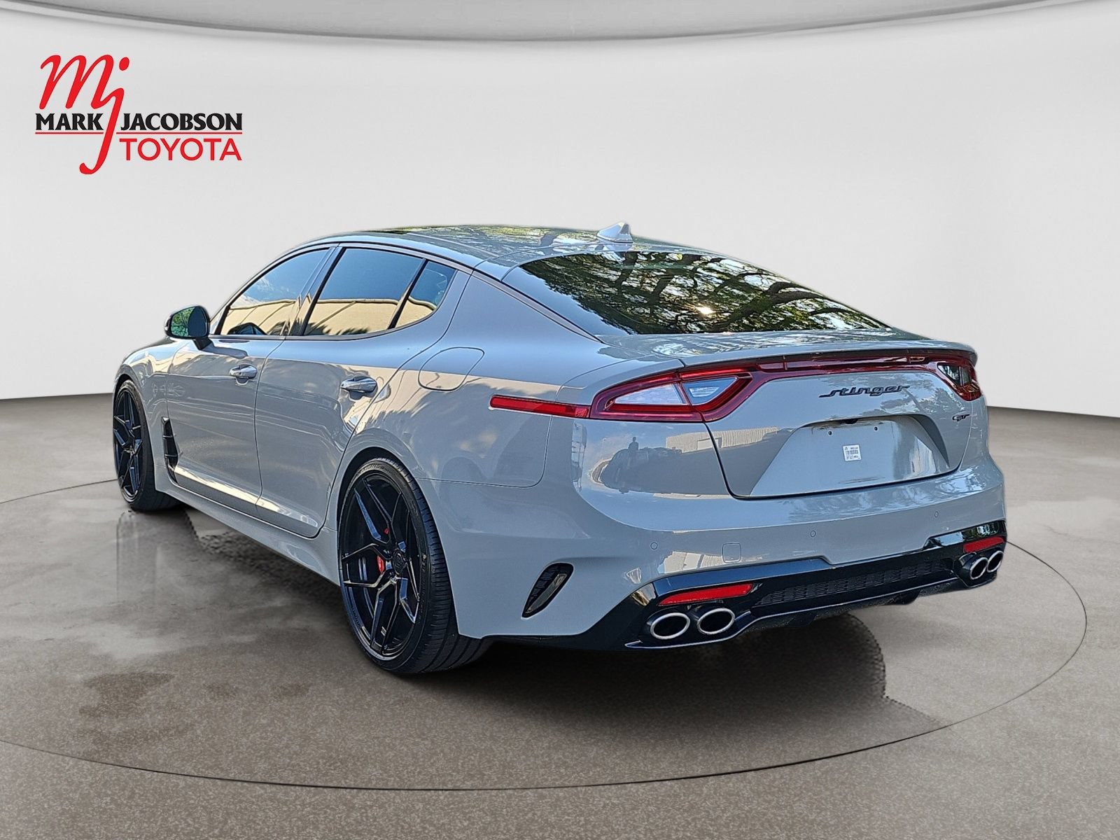 Used 2019 Kia Stinger GT1 RWD image 13