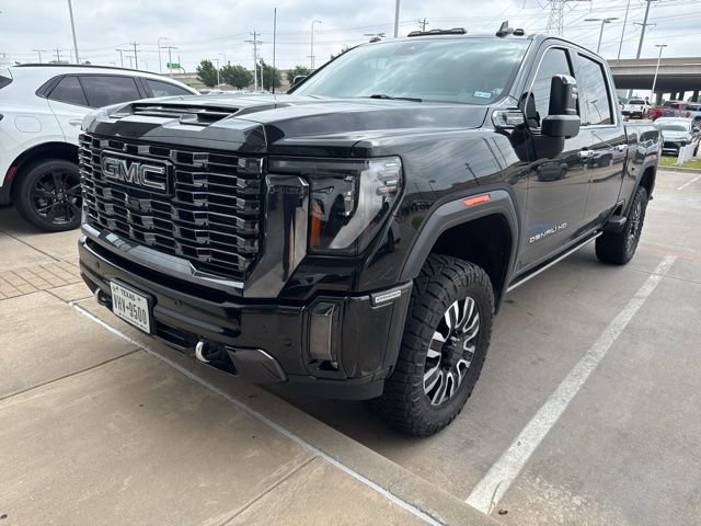 Used 2024 GMC Sierra 2500 Denali Ultimate AWD/4WD image 2