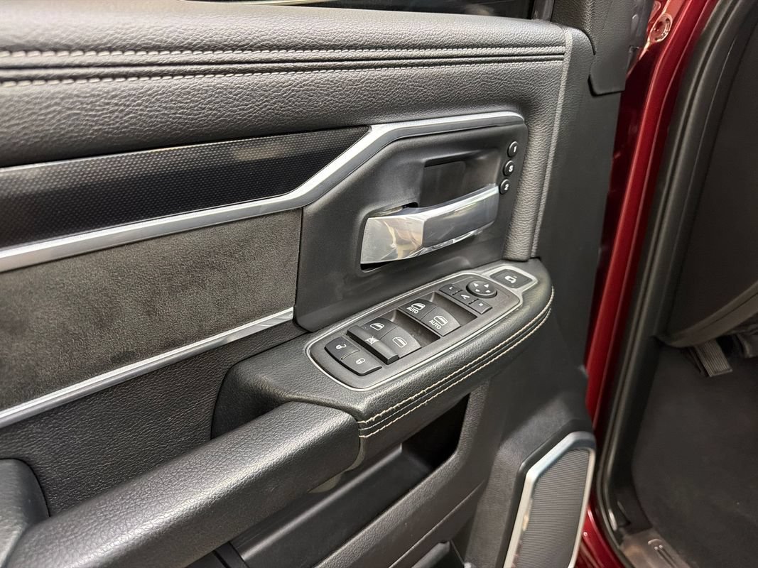 Used 2022 RAM 3500 Laramie AWD/4WD image 32
