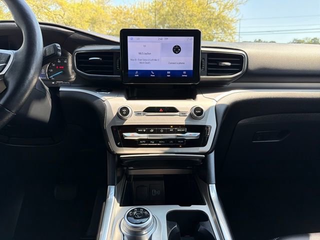 Used 2023 Ford Explorer XLT w/ Equipment Group 202A image 19