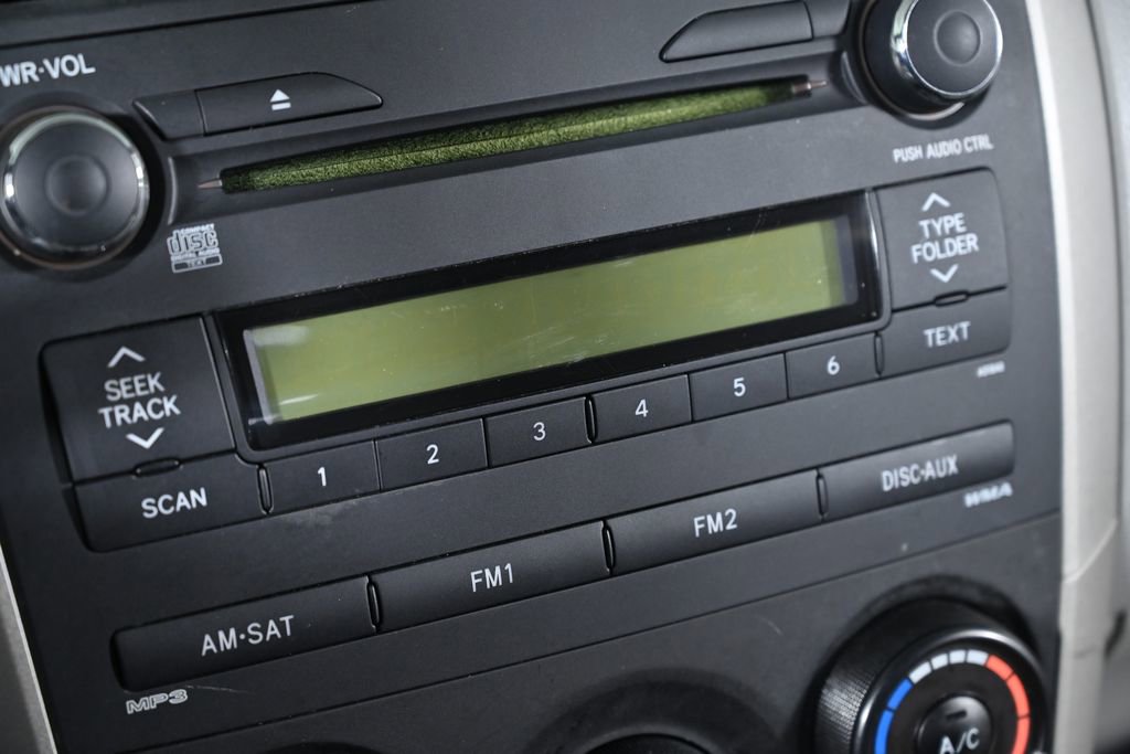 Used 2010 Toyota Corolla LE image 13