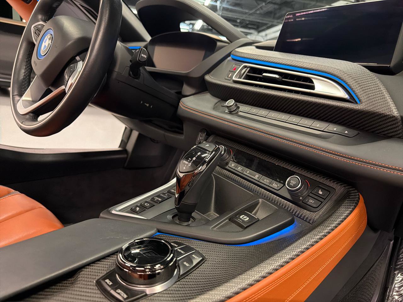 Used 2019 BMW i8 Roadster AWD/4WD image 29