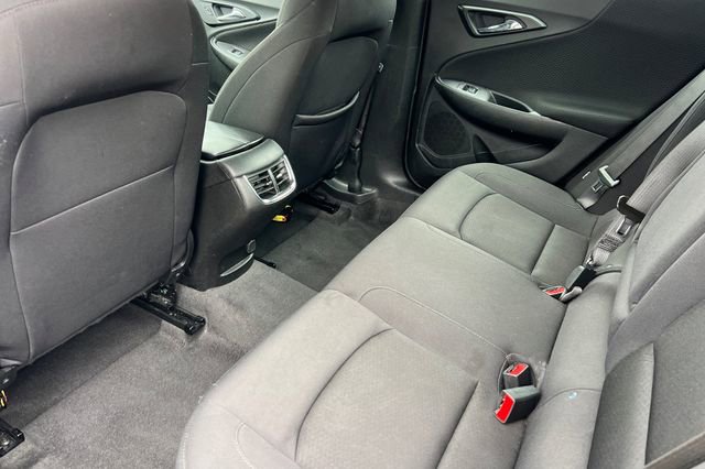 Used 2023 Chevrolet Malibu LT FWD image 16