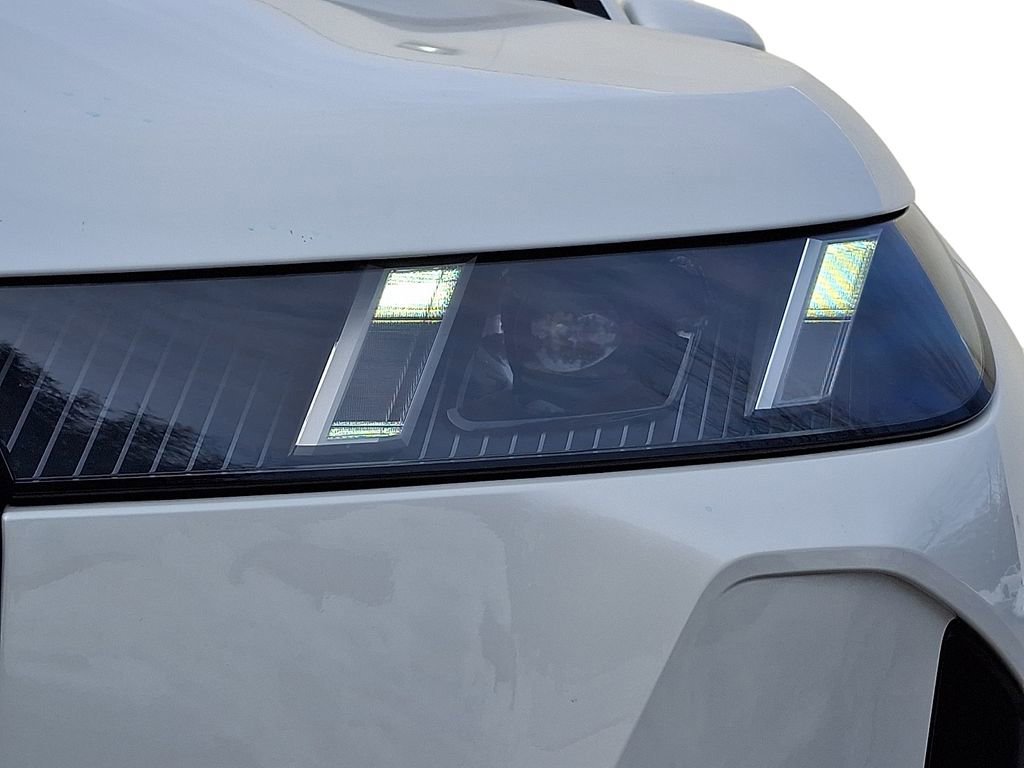 Certified 2026 BMW iX xDrive45 w/ M Sport Package image 10