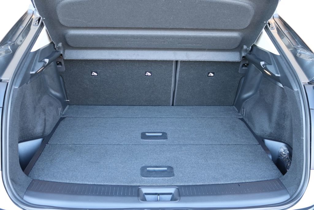 Used 2023 Nissan Ariya AWD image 26