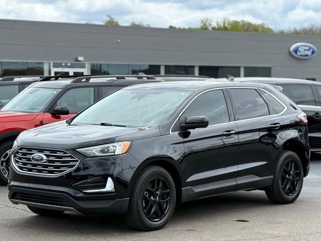 Certified 2022 Ford Edge SEL w/ Class II Trailer Tow Package AWD/4WD image 32