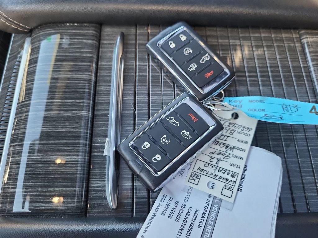 Used 2022 Jeep Wagoneer Series III w/ Premium Group I image 10