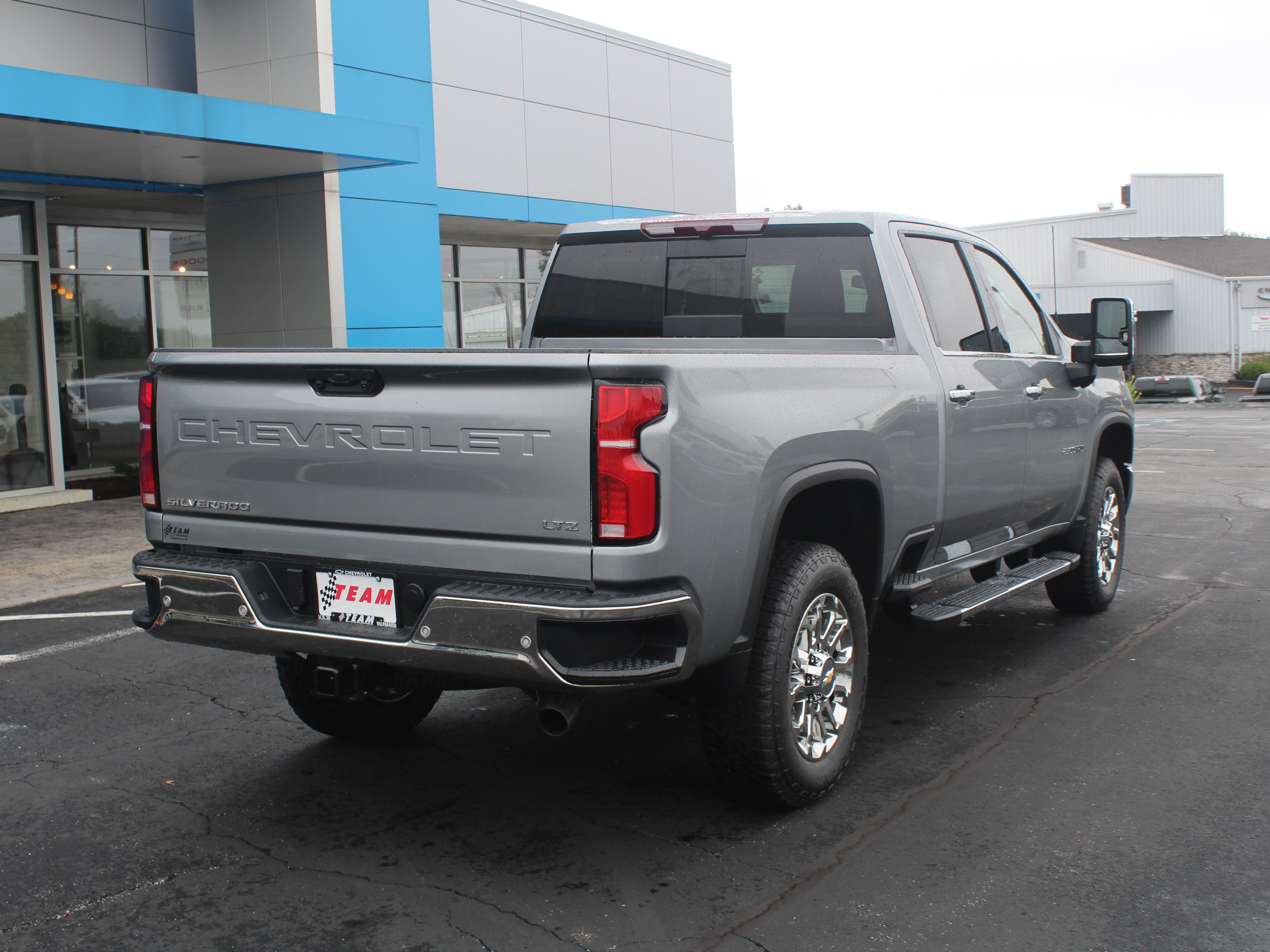 New 2026 Chevrolet Silverado 2500 LTZ w/ LTZ Convenience Package AWD/4WD image 4