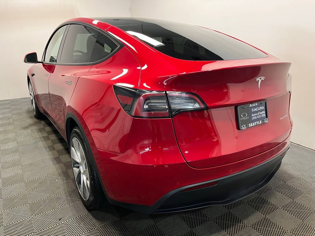 Used 2022 Tesla Model Y Long Range image 22