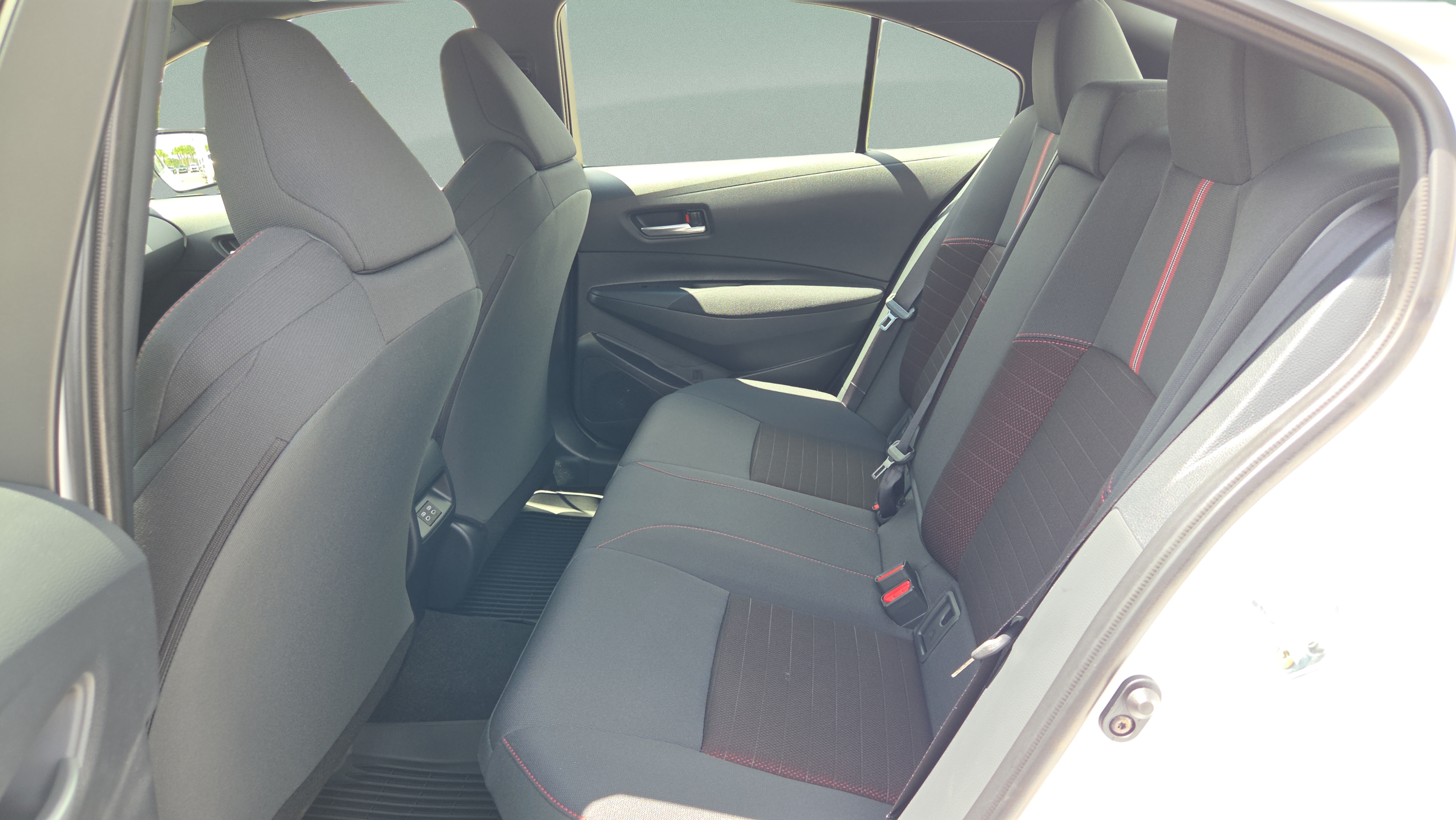 Certified 2026 Toyota Corolla SE FWD image 10