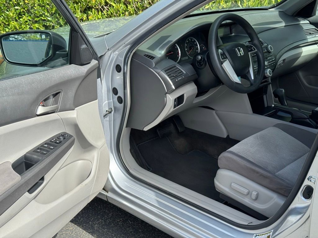 Used 2008 Honda Accord LX-P image 6