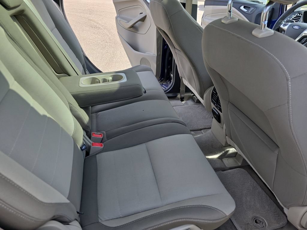 Used 2016 Ford C-MAX SE w/ Equipment Group 202A FWD image 11