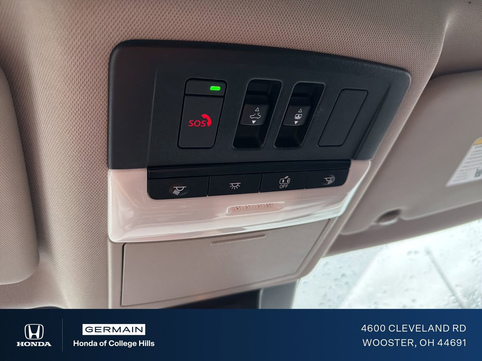 Used 2023 Nissan Rogue SL w/ SL Premium Package image 25