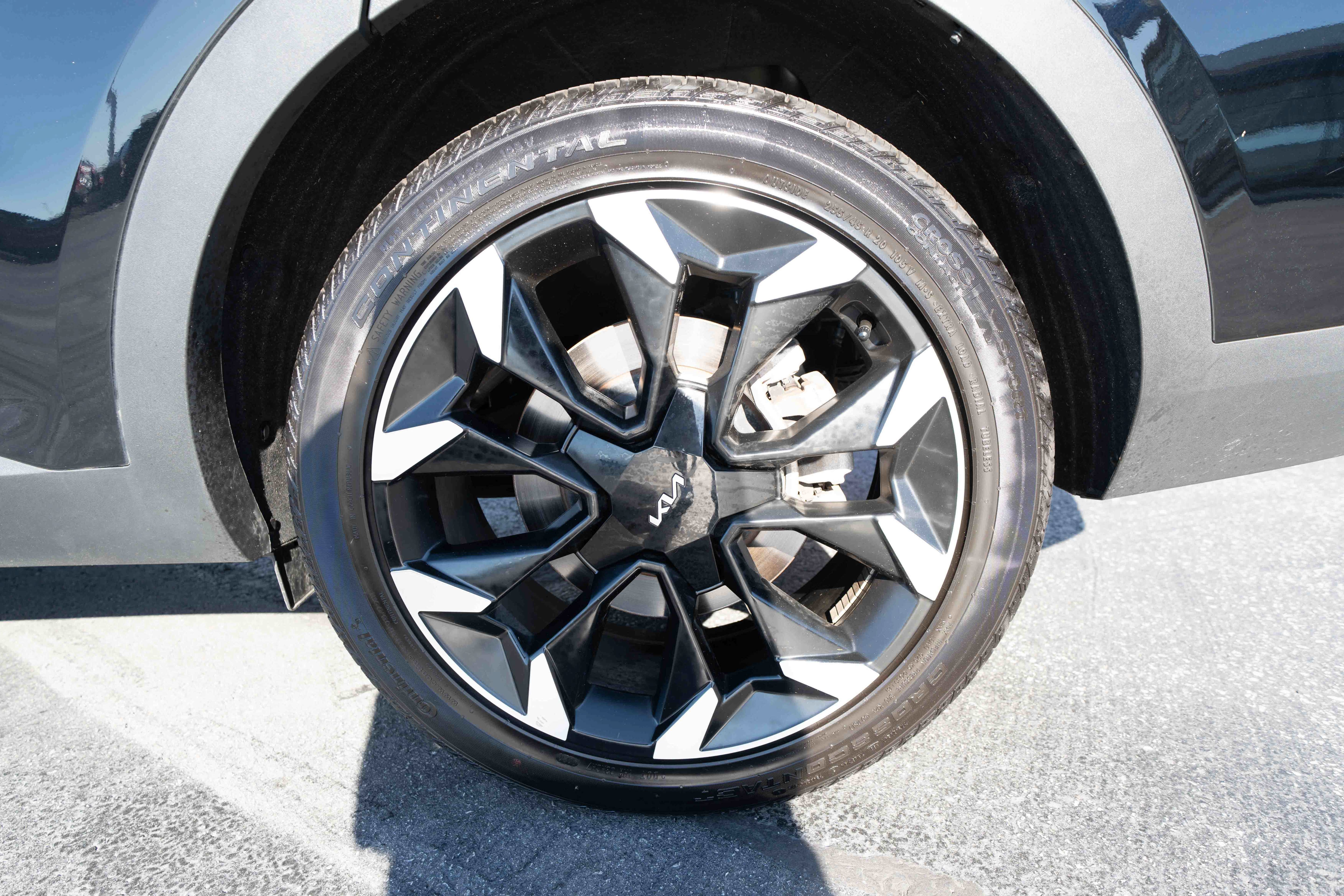 Used 2025 Kia Sorento EX FWD image 30