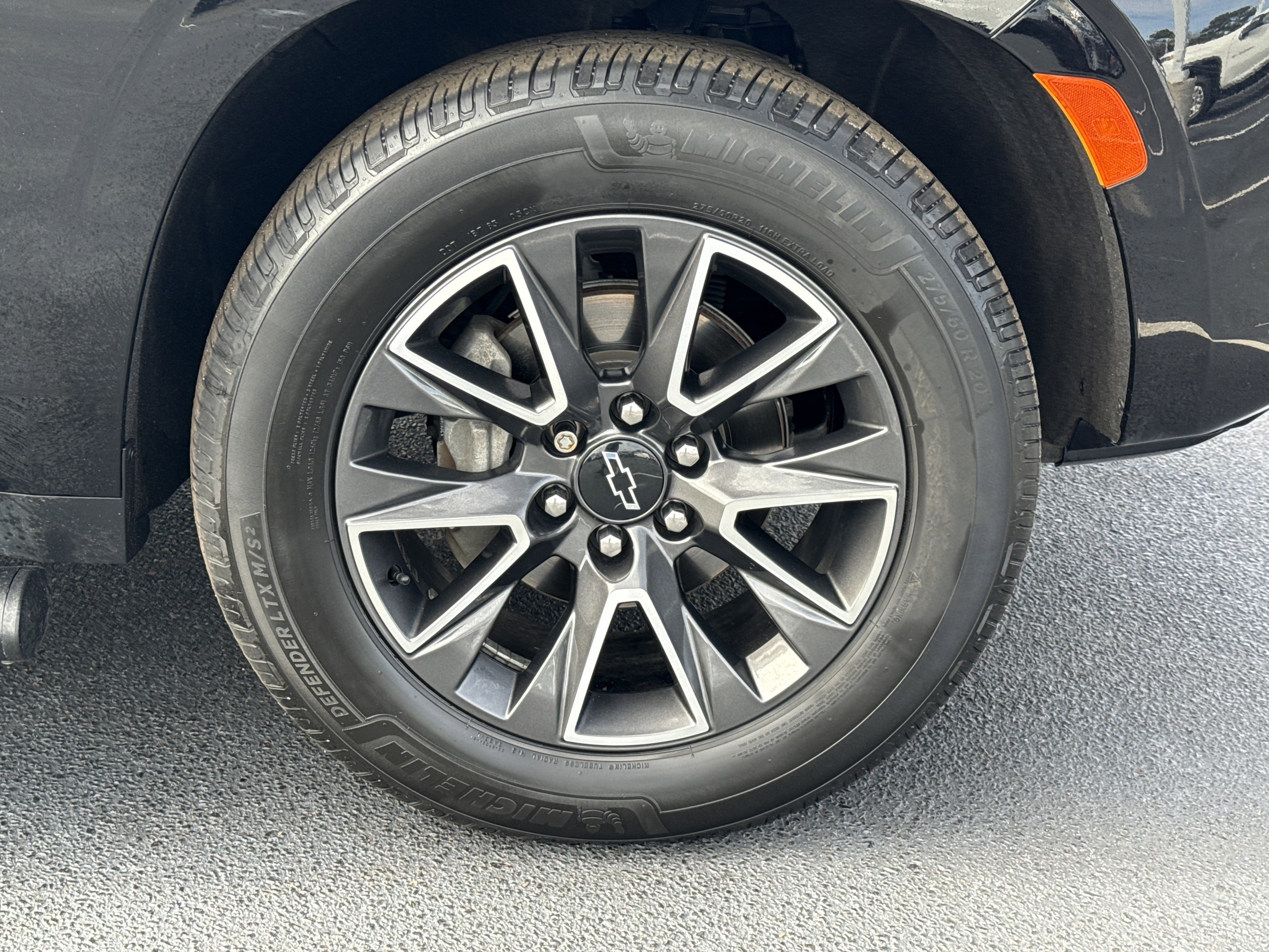 Certified 2022 Chevrolet Tahoe Z71 w/ Z71 Off-Road Package image 3