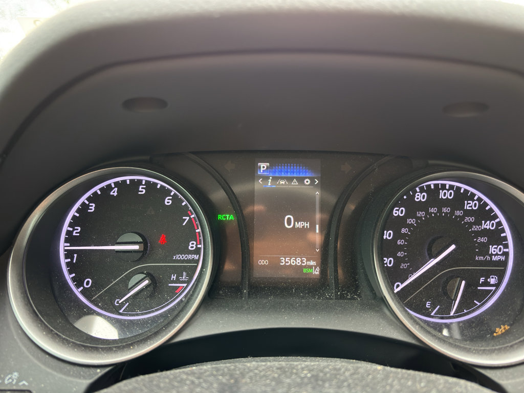 Used 2022 Toyota Camry SE w/ Convenience Package FWD image 18