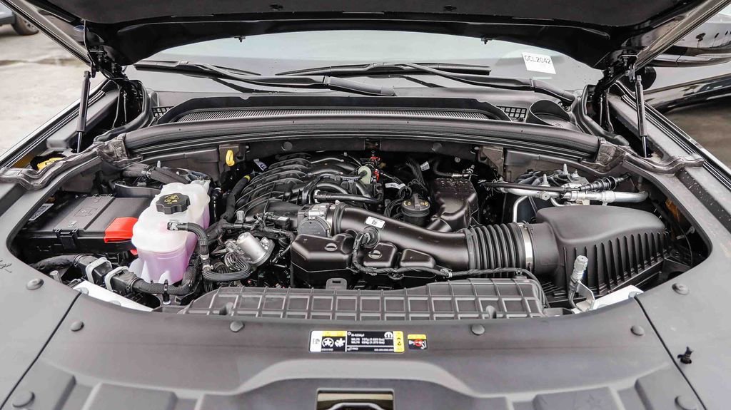 New 2025 Jeep Grand Cherokee L Altitude image 29