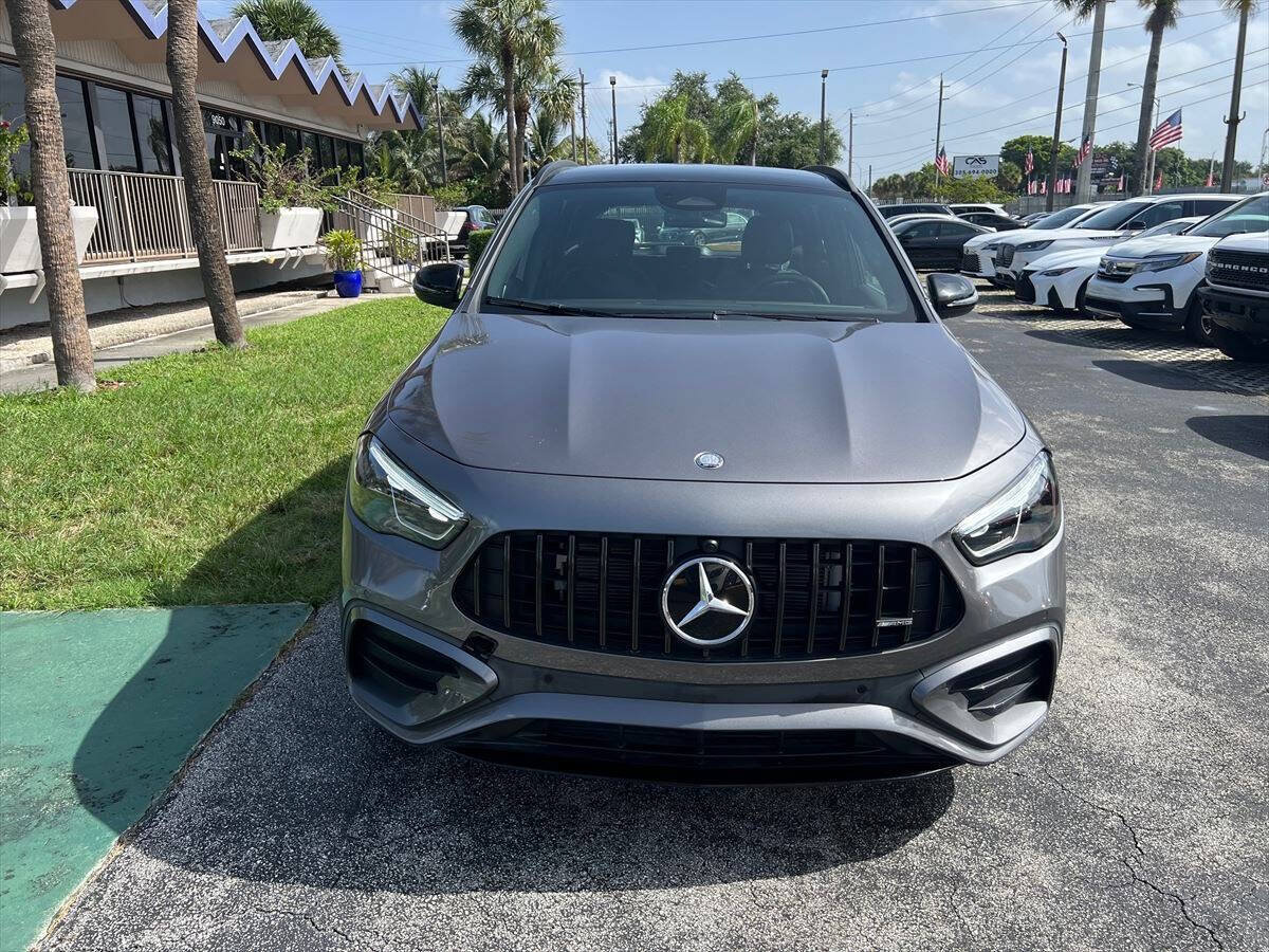 Used 2025 Mercedes-Benz GLA 35 AMG 4MATIC image 3