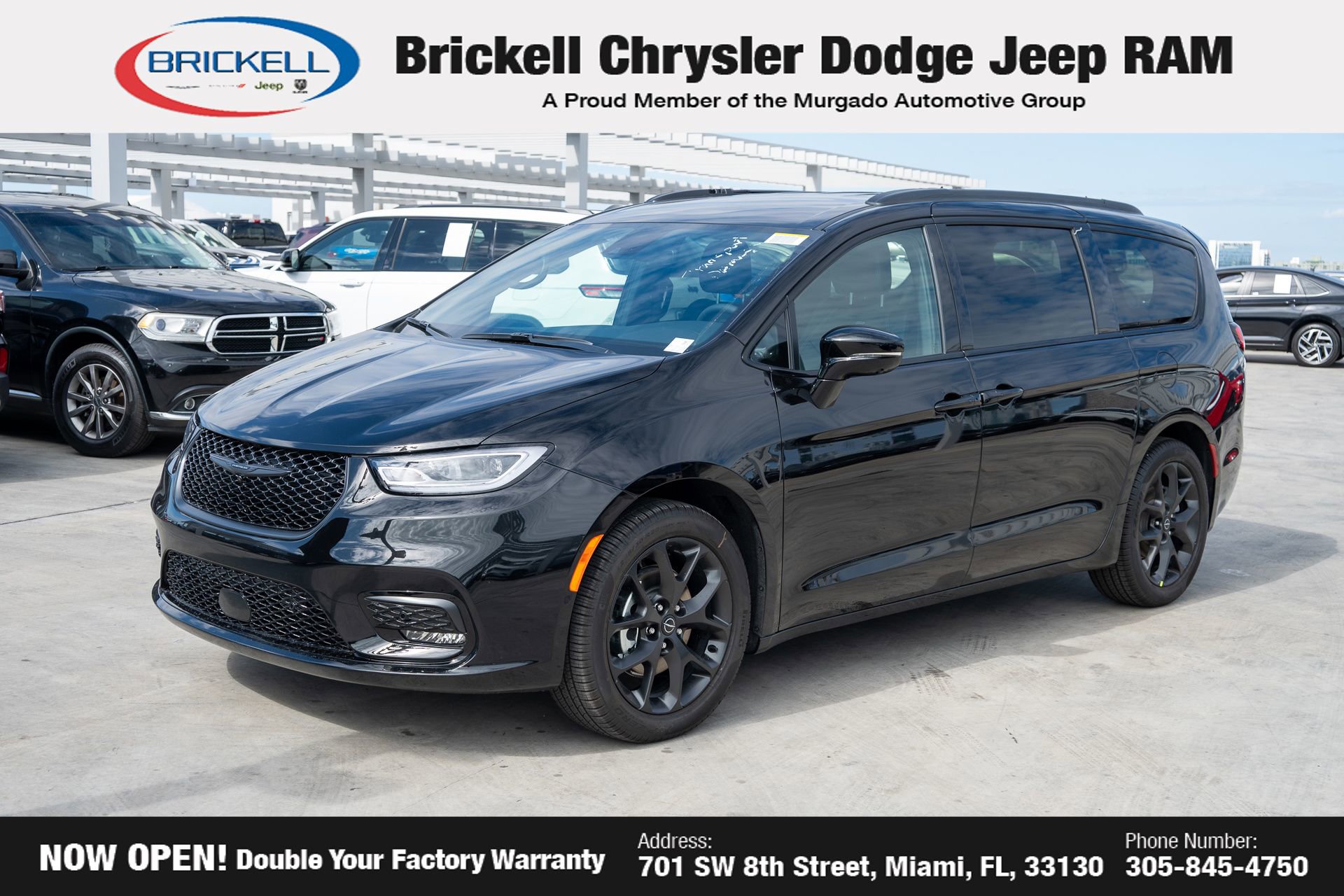 New 2026 Chrysler Pacifica Select image 1