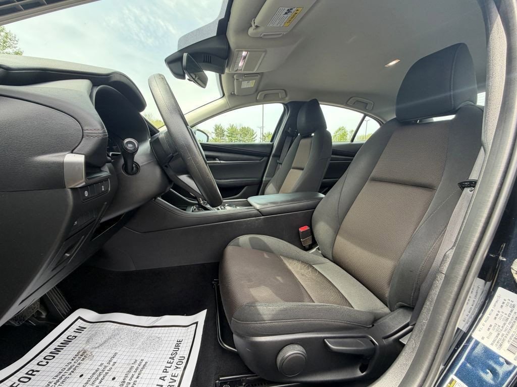 Used 2020 MAZDA MAZDA3 Sedan image 10