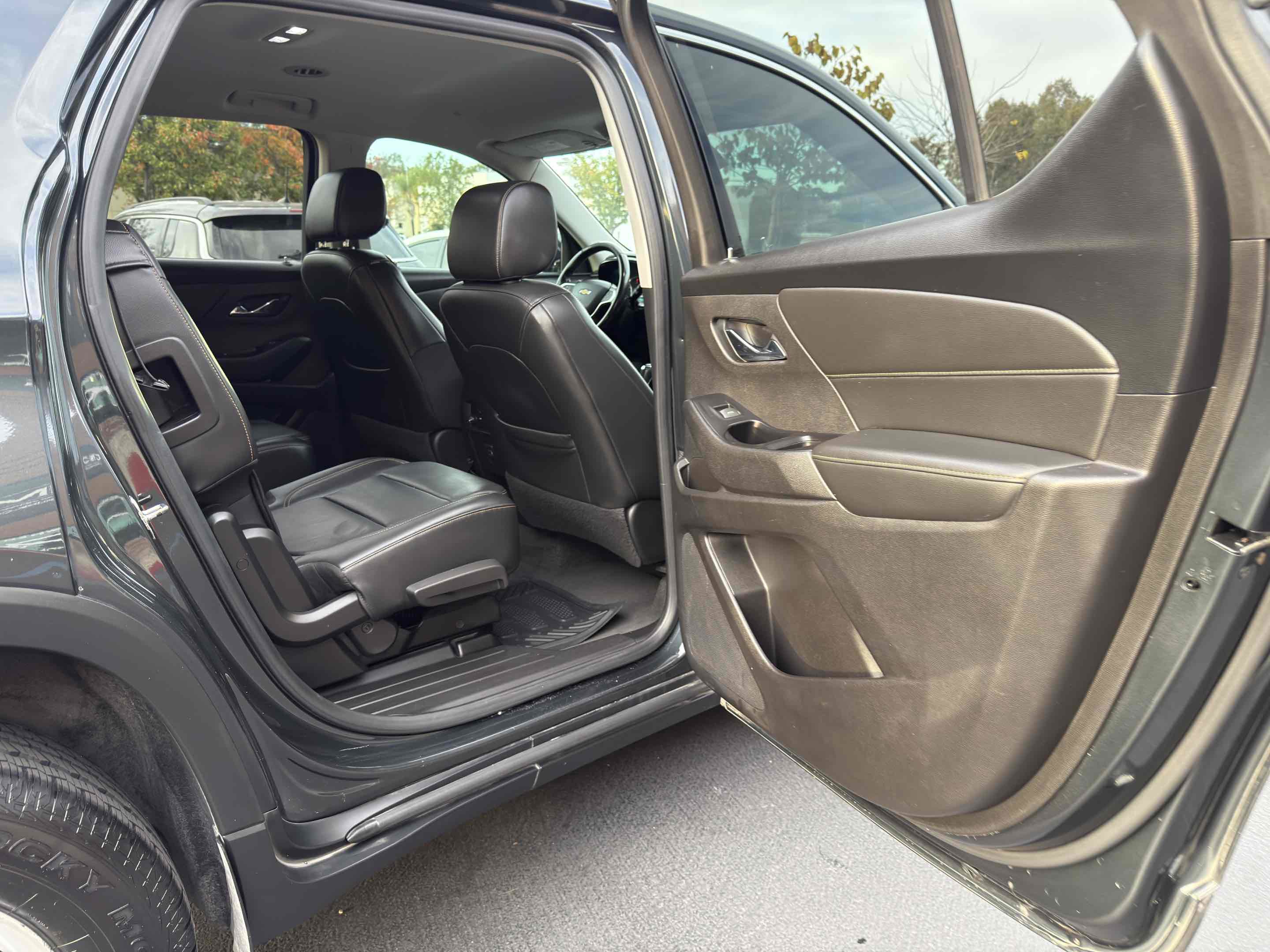 Used 2019 Chevrolet Traverse LT w/ LPO, Floor Liner Package image 68
