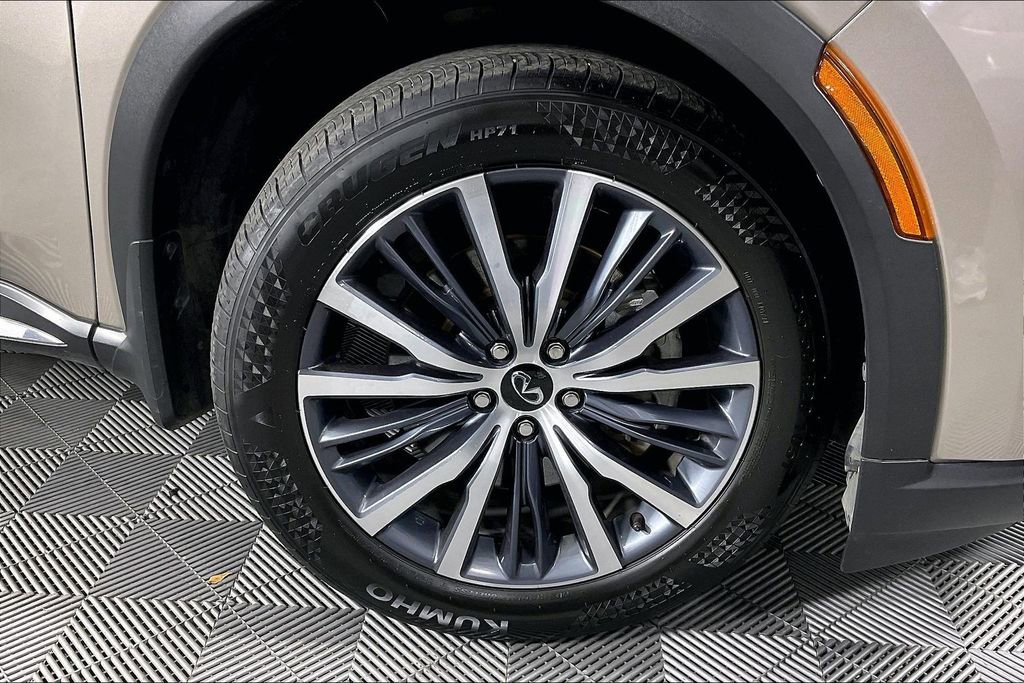 Used 2023 INFINITI QX60 Sensory w/ Vision Package image 11