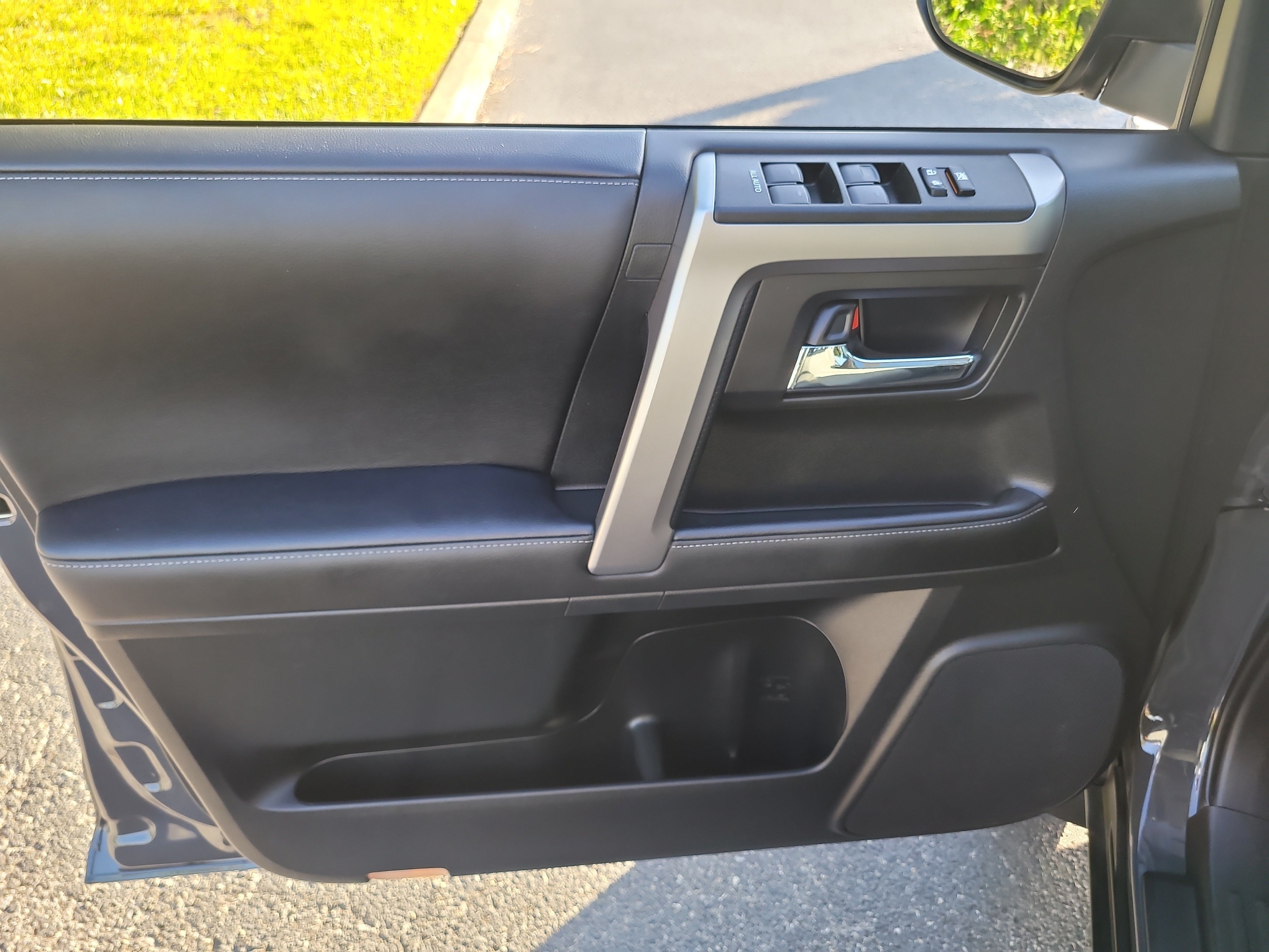 Certified 2024 Toyota 4Runner SR5 Premium w/ Moonroof Package RWD image 18