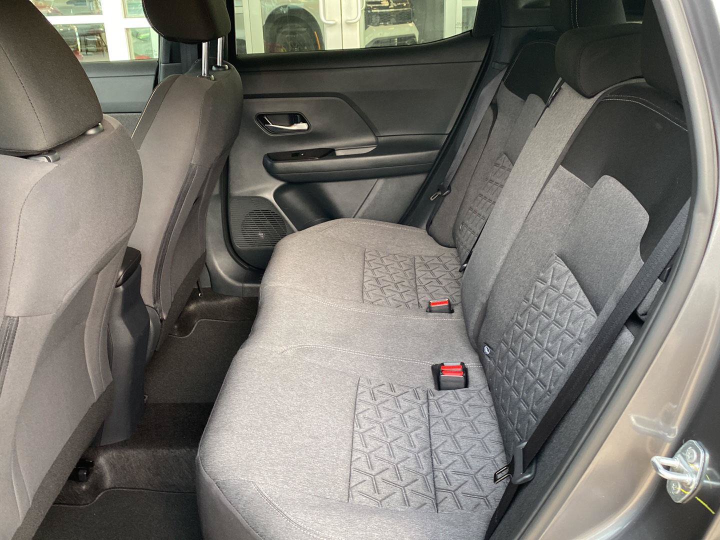 Certified 2025 Nissan Kicks SV AWD/4WD image 20