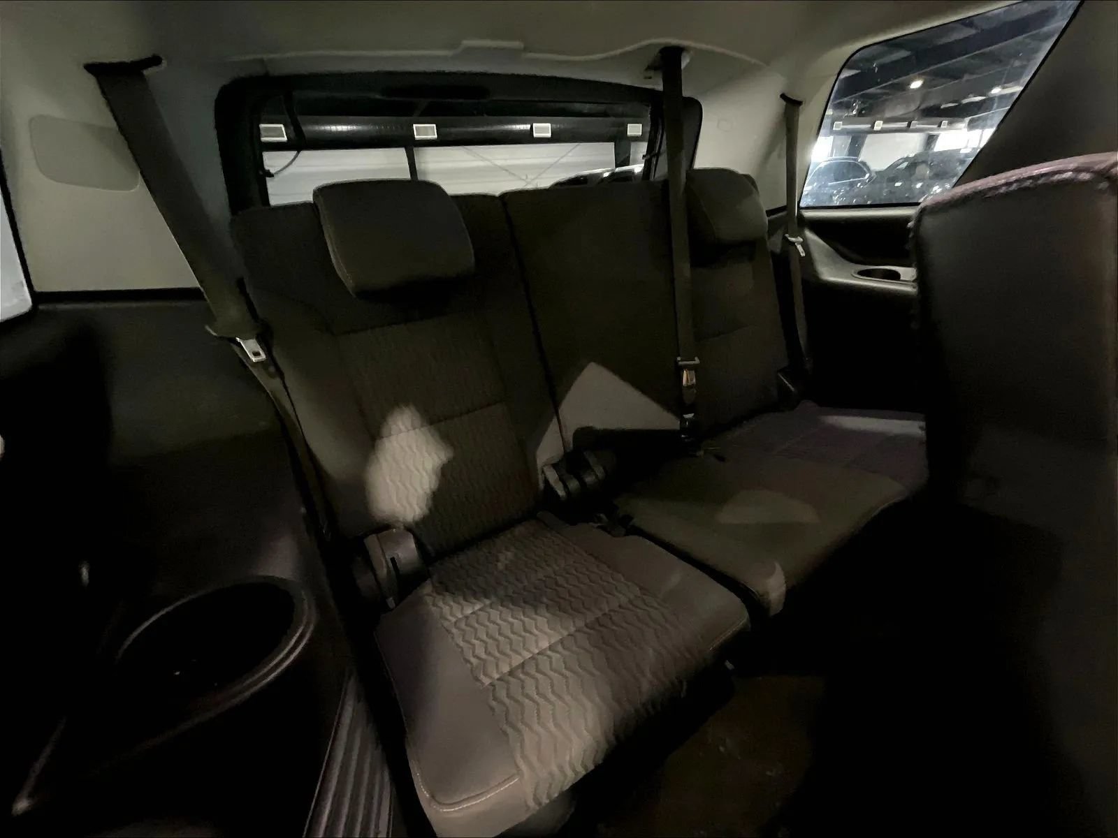 Used 2018 Chevrolet Tahoe LS w/ All-Season Package RWD image 16