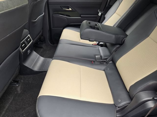 Used 2025 Lexus GX 550 AWD/4WD image 19