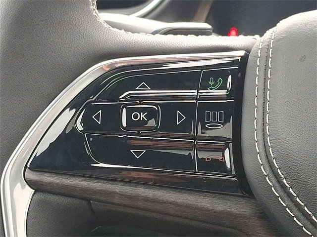 Certified 2024 Jeep Grand Cherokee Overland w/ Luxury Tech Group IV image 17