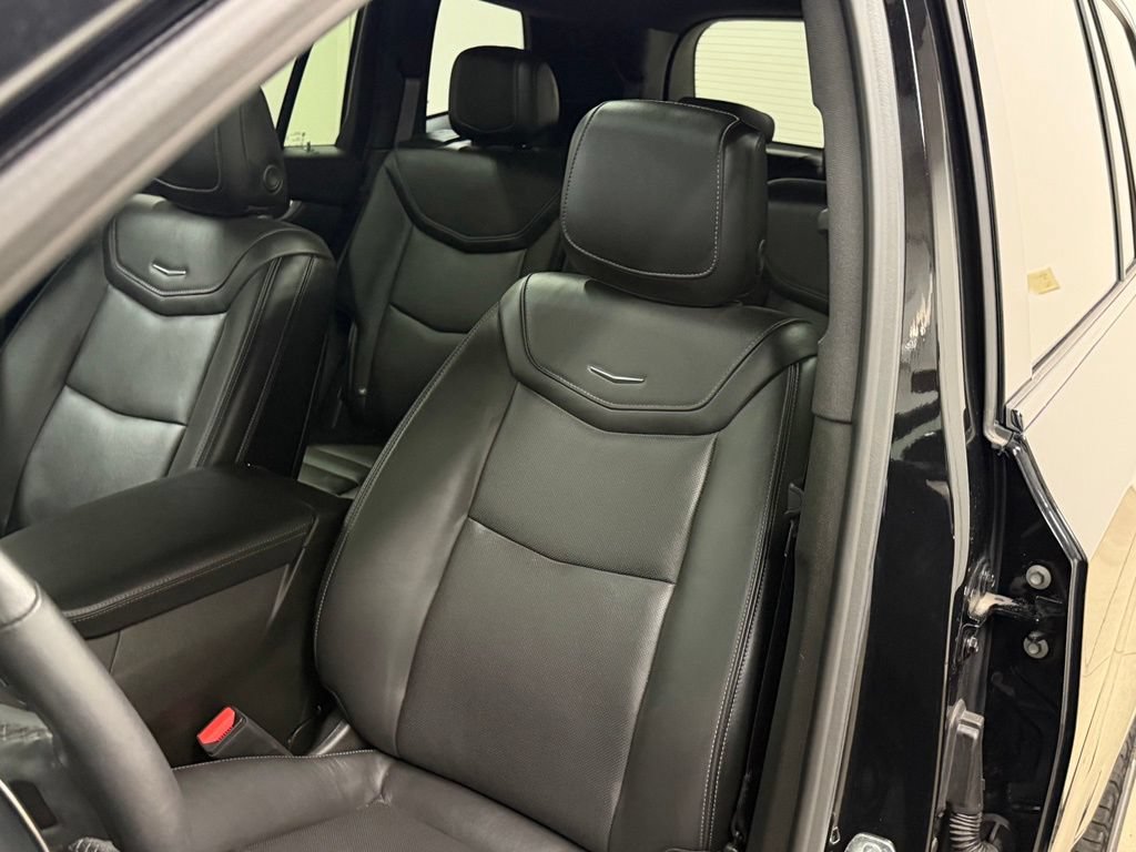 Certified 2024 Cadillac XT6 Sport w/ LPO, Floor Liner Package AWD/4WD image 45