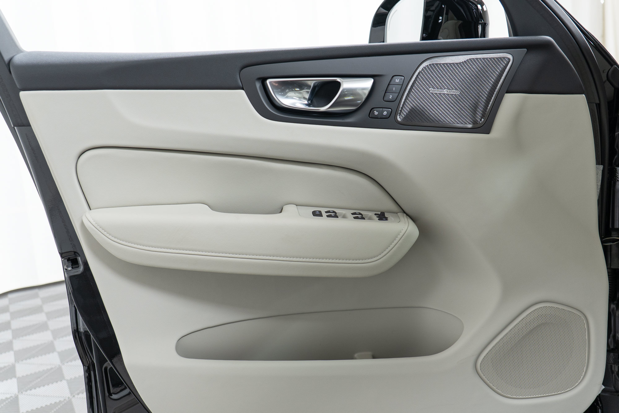 New 2027 Volvo XC60 B5 Ultra AWD/4WD image 11