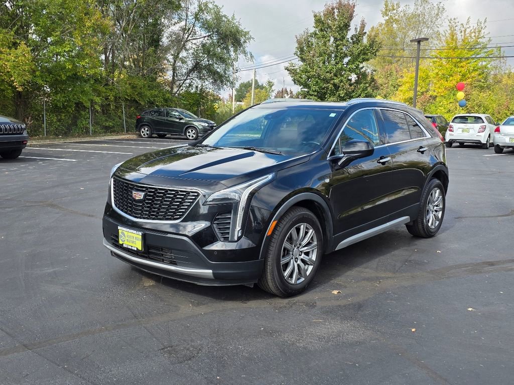 Used 2019 Cadillac XT4 Premium Luxury image 3