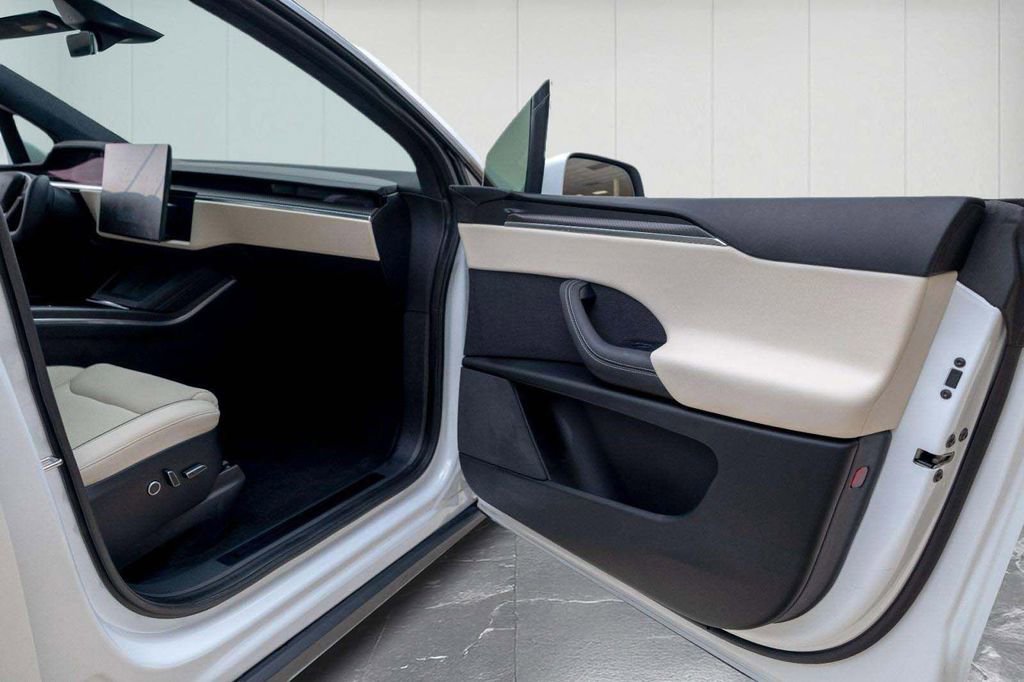 Used 2023 Tesla Model X Plaid AWD/4WD image 16