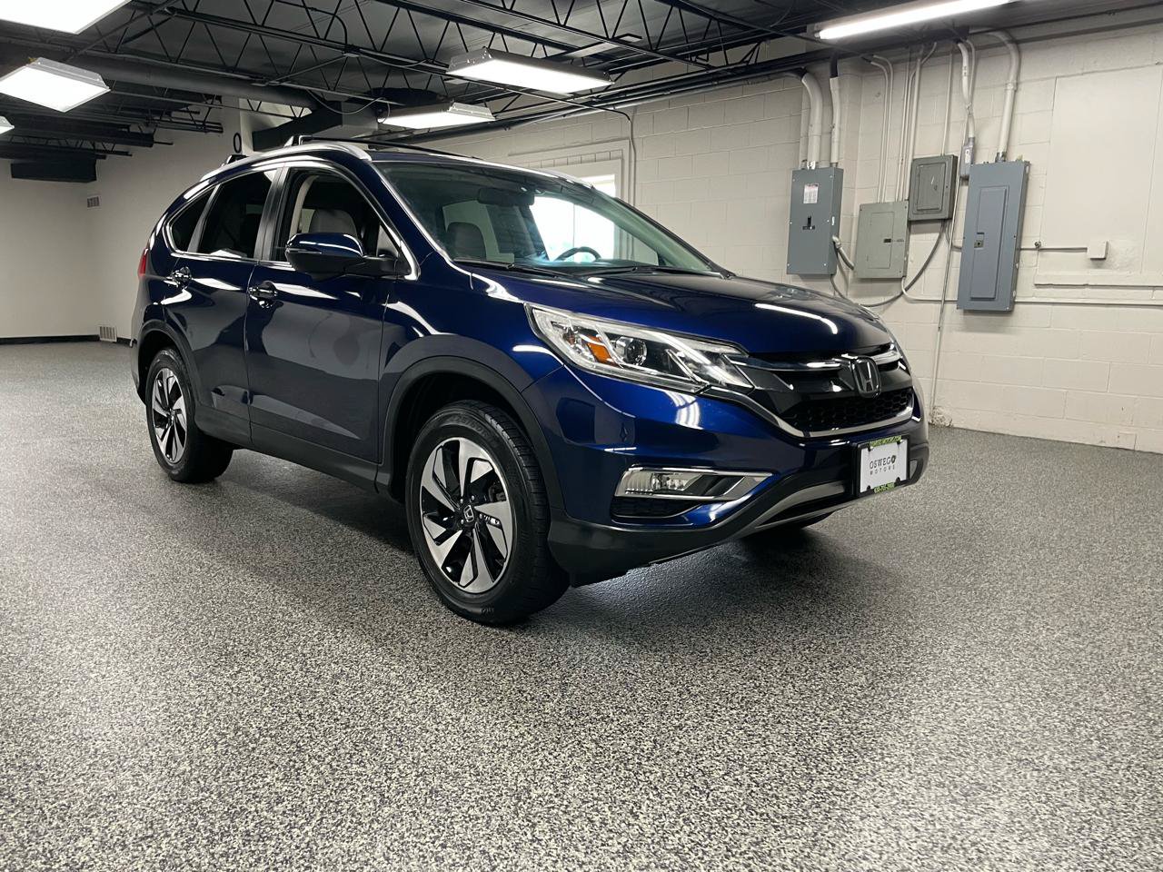 Used 2016 Honda CR-V Touring image 3