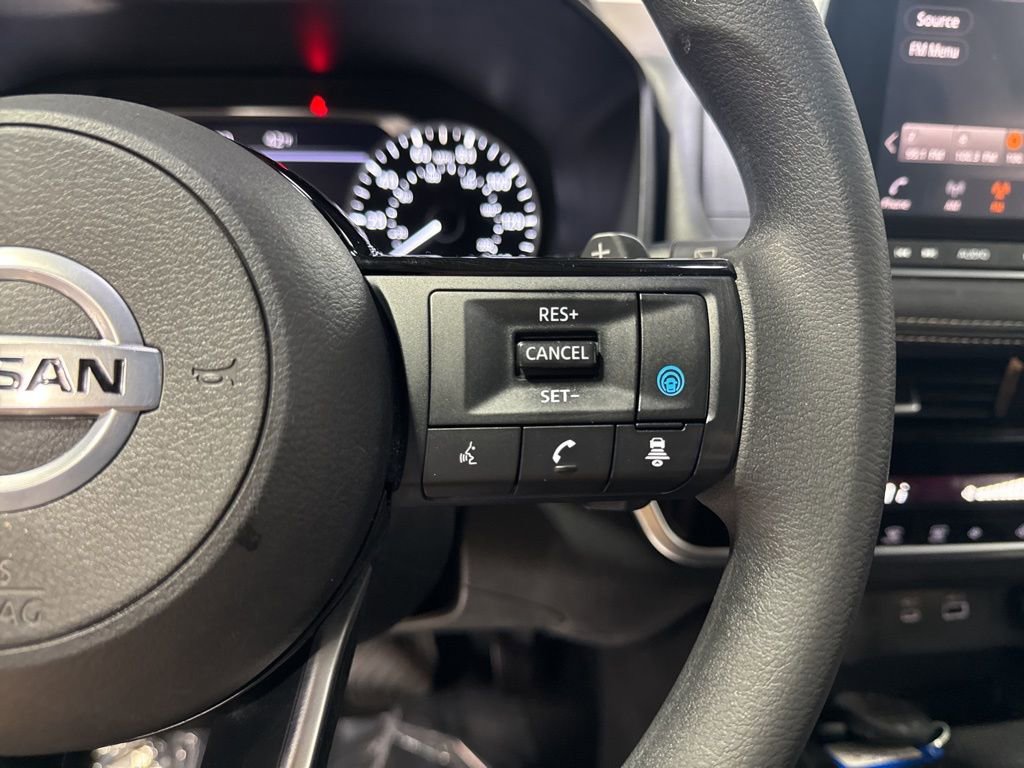 Used 2021 Nissan Rogue SV AWD/4WD image 13
