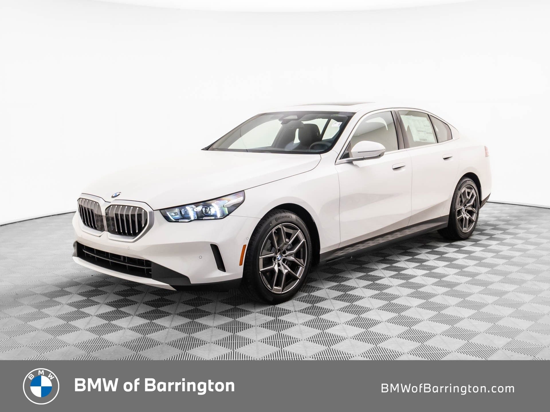 New 2026 BMW 540i xDrive w/ Premium Package AWD/4WD image 1