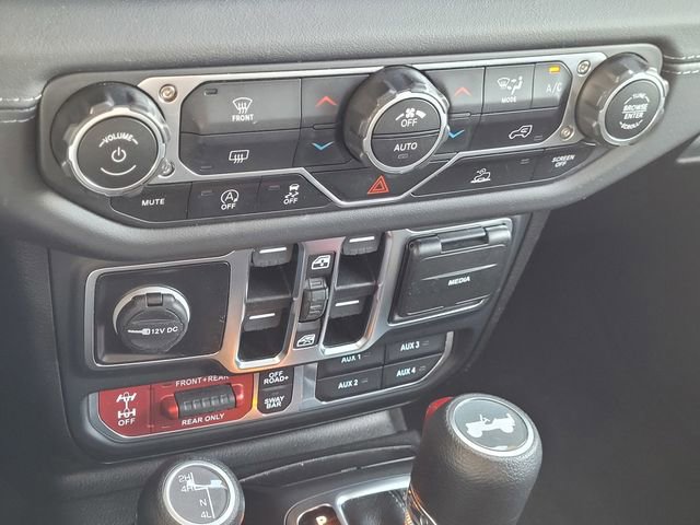 Certified 2025 Jeep Wrangler Unlimited Rubicon image 11