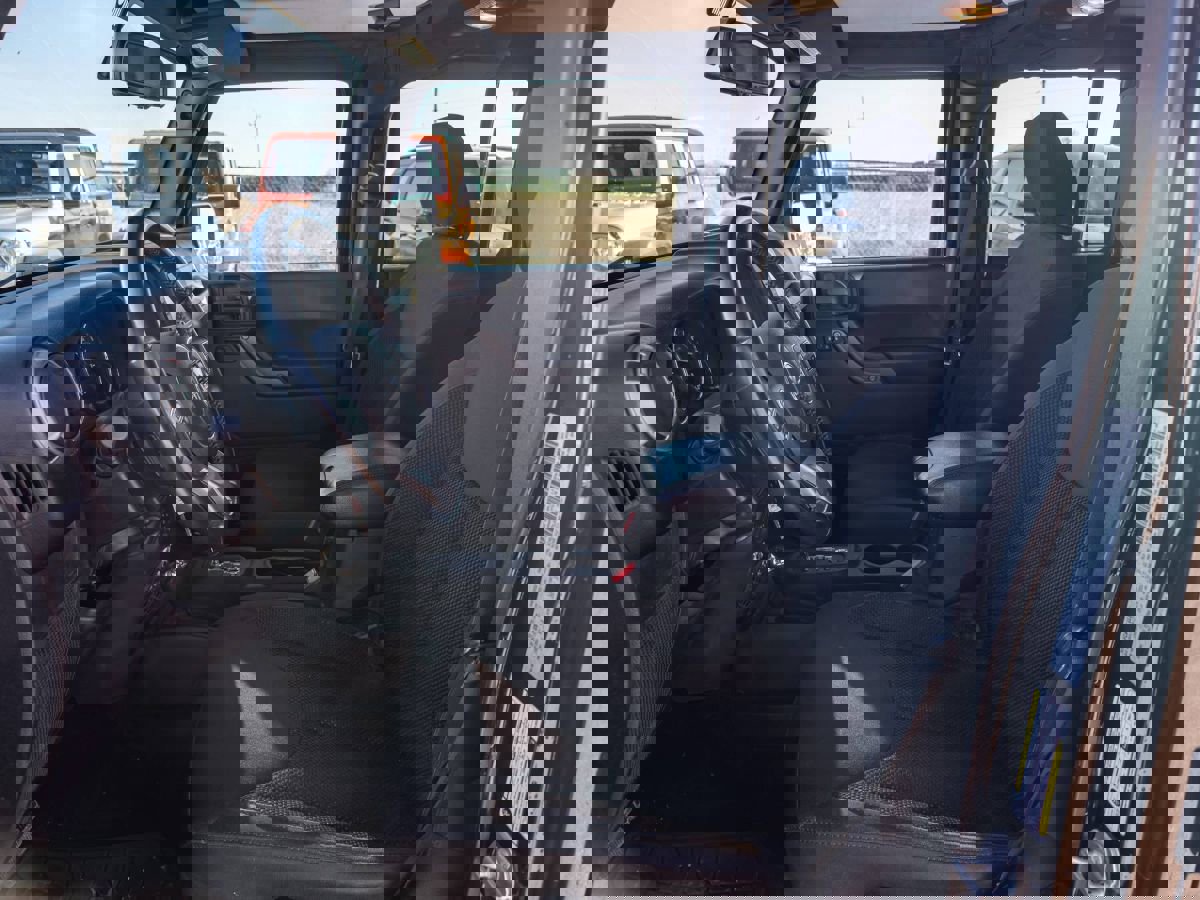 Used 2017 Jeep Wrangler Unlimited Sport image 7