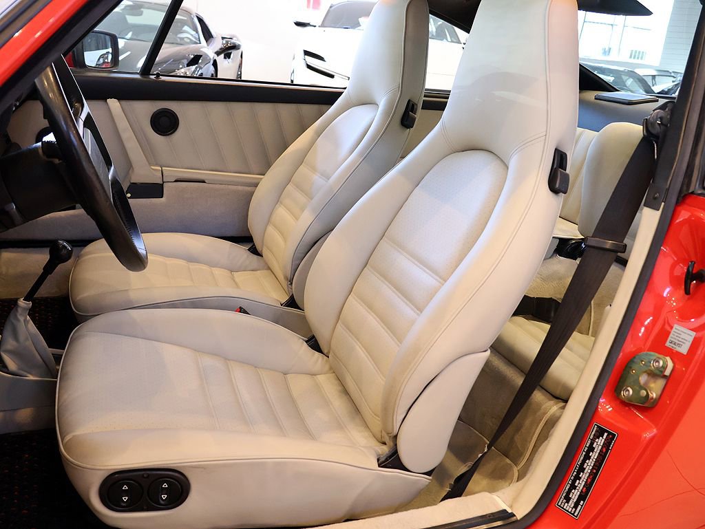 Used 1988 Porsche 911 Carrera image 5