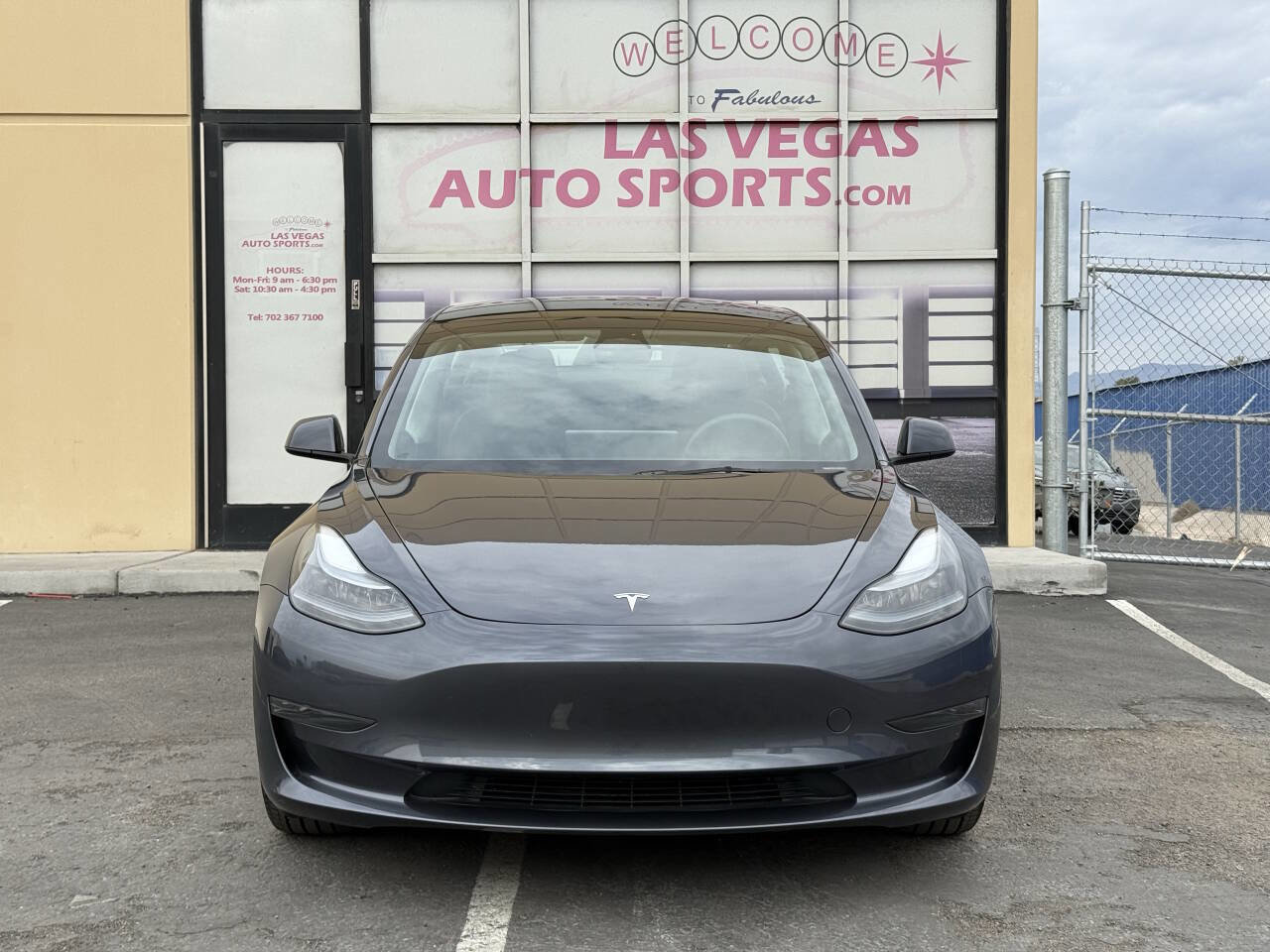 Used 2023 Tesla Model 3 Standard Range image 3