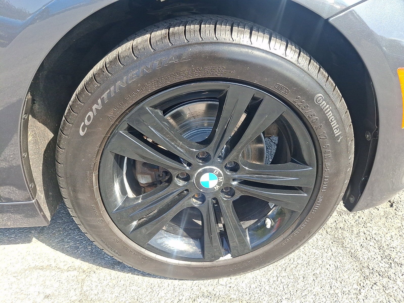 Used 2018 BMW 330i xDrive Sedan w/ Convenience Package AWD/4WD image 8
