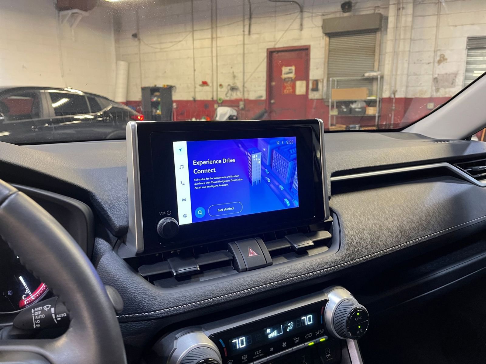 Used 2025 Toyota RAV4 XLE image 21