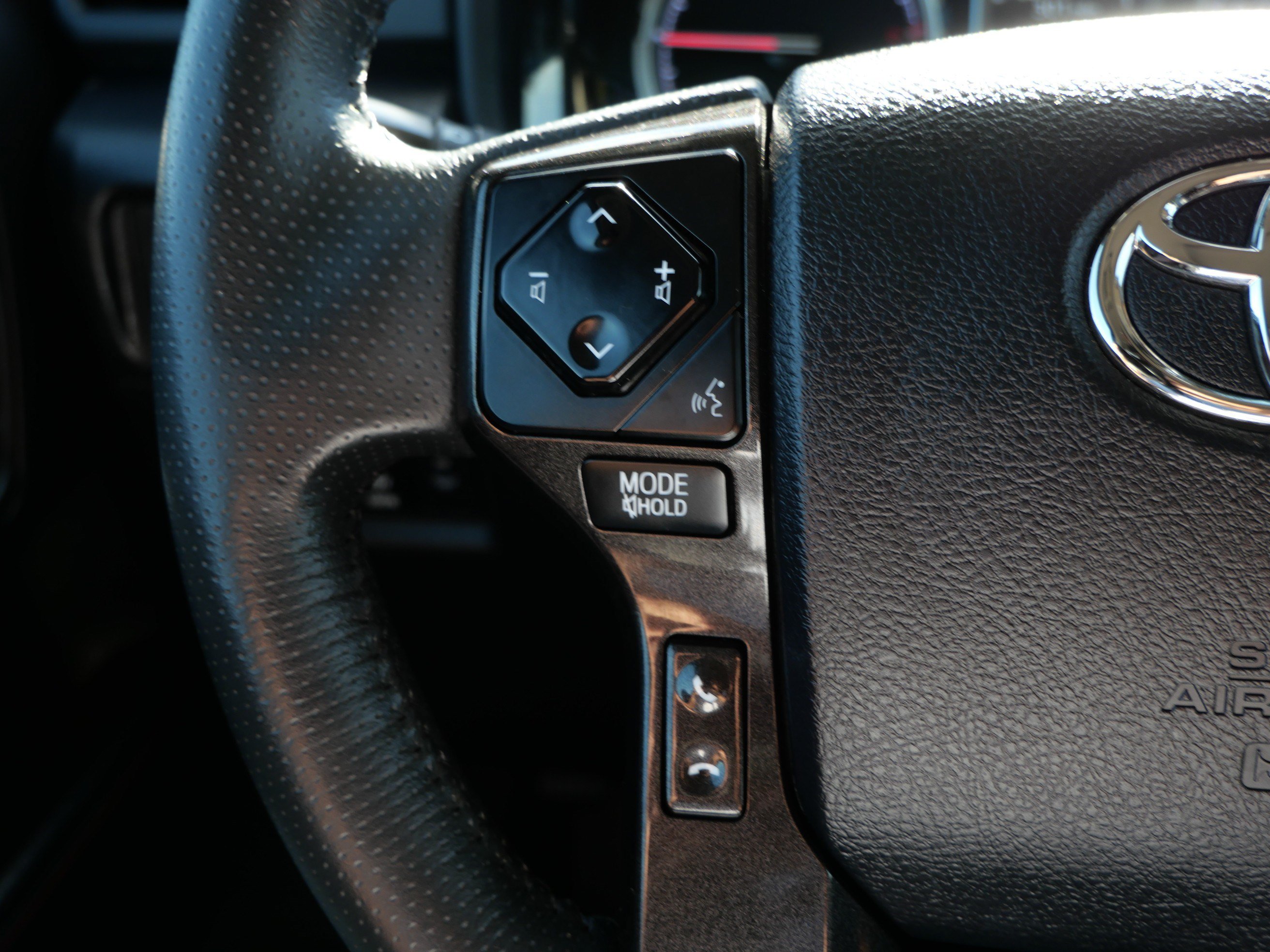 Used 2022 Toyota 4Runner TRD Off-Road Premium AWD/4WD image 20
