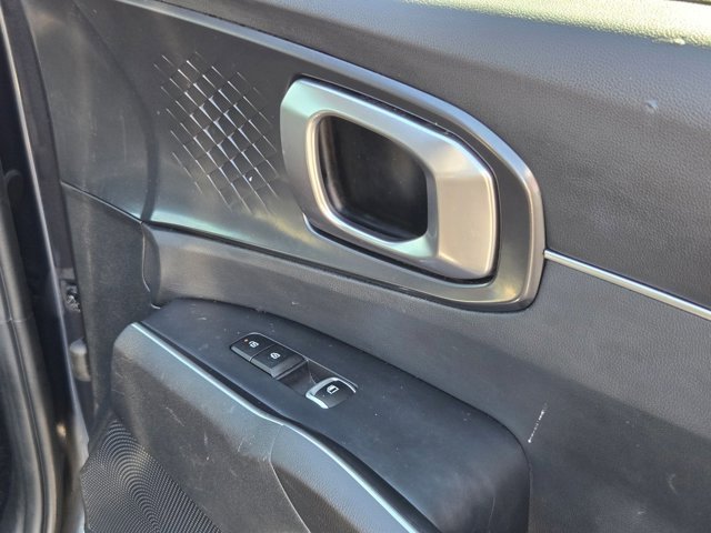 Used 2024 Kia Sorento S image 29
